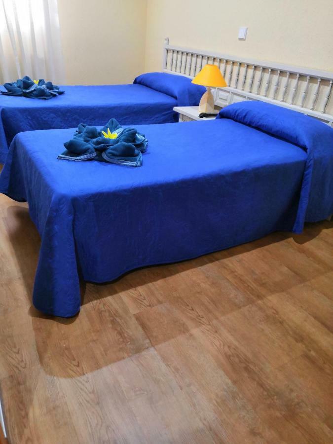 Hostal Restaurante El Chato Эль-Баррако Экстерьер фото